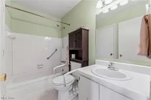 6864 Beacon Dr, Mentor, OH 44060 - Photo 13