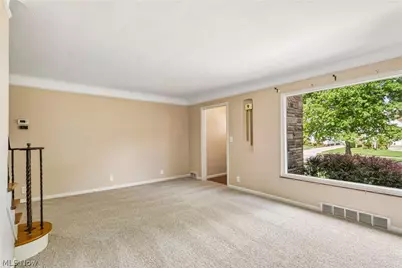 8223 Manorford Drive, Loveland, OH 44129 - Photo 5