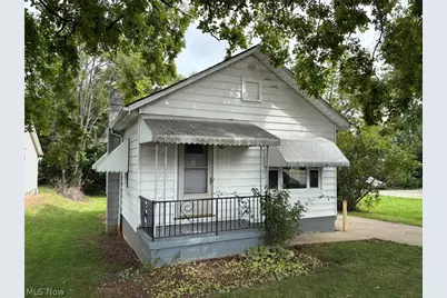 4031 Elyria Avenue, Lorain, OH 44055 - Photo 3