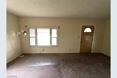 4031 Elyria Avenue, Lorain, OH 44055 - Photo 11