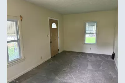 4031 Elyria Avenue, Lorain, OH 44055 - Photo 13
