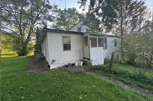 350 Ingram Rd, Newport, OH 45768 - Photo 3