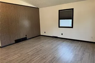 522 Grandview Ave, Barberton, OH 44203 - Photo 11