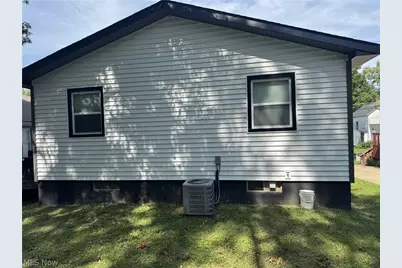 522 Grandview Avenue, Barberton, OH 44203 - Photo 3