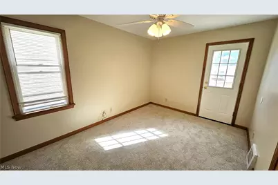 5157 E 113th Street, Garfield Heights, OH 44125 - Photo 9