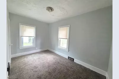 1339 Vane Avenue, Akron, OH 44310 - Photo 17