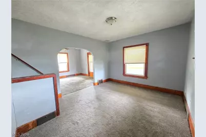 1339 Vane Avenue, Akron, OH 44310 - Photo 9