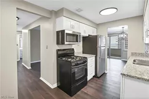 12900 Lake Ave, Oakwood, OH 44107 - Photo 15