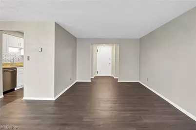 12900 Lake Avenue #1506, Oakwood, OH 44107 - Photo 9
