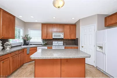 1257 Muchney Circle, Akron, OH 44312 - Photo 19