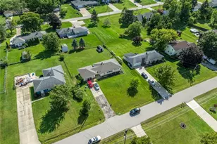 1187 Meadowbrook Blvd, Brunswick, OH 44212 - Photo 3
