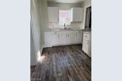 496 E 185th Street, Loveland, OH 44119 - Photo 3