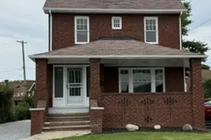 496 E 185th St, Loveland, OH 44119 - Photo 1