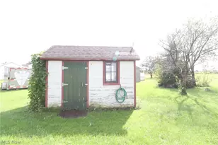13912 Kauffman Ave, Sterling, OH 44276 - Photo 7