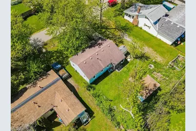 213 Harcourt Road, Vermilion, OH 44089 - Photo 25