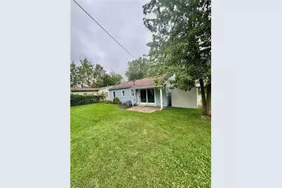 213 Harcourt Road, Vermilion, OH 44089 - Photo 17