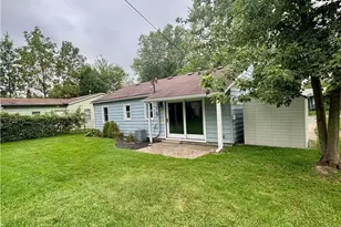 213 Harcourt Rd, Vermilion, OH 44089 - Photo 17