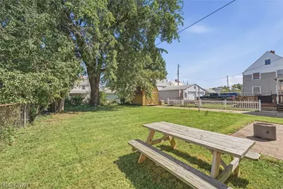 1372 Roslyn Avenue SW, Canton, OH 44710 - Photo 39