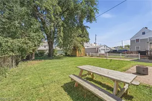 1372 Roslyn Ave SW, Canton, OH 44710 - Photo 39