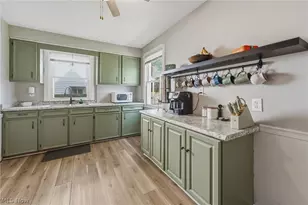 1372 Roslyn Ave SW, Canton, OH 44710 - Photo 9