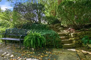 1850 Price Rd, Youngstown, OH 44509 - Photo 9