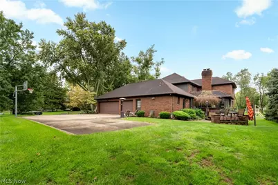 1280 Grenada Drive NE, Canton, OH 44714 - Photo 17
