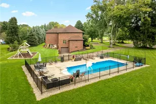 1280 Grenada Dr NE, Canton, OH 44714 - Photo 13