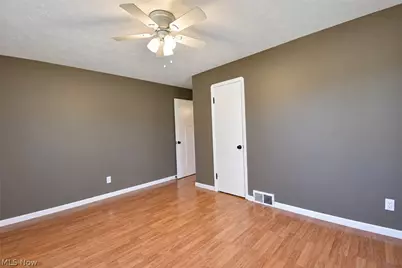 11924 Abbey Road, North Royalton, OH 44133 - Photo 13