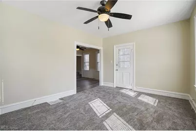 131 W Miller Avenue, Akron, OH 44301 - Photo 9