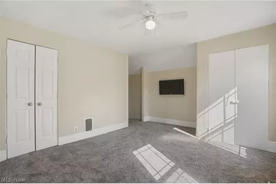 131 W Miller Avenue, Akron, OH 44301 - Photo 19