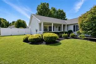 737 Sunset Dr, Madison, OH 44057 - Photo 3