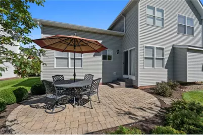10262 Wildflower Way, Grandview Heights, OH 44147 - Photo 29
