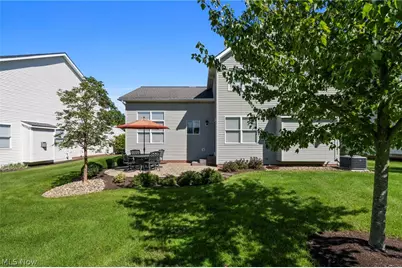 10262 Wildflower Way, Grandview Heights, OH 44147 - Photo 31