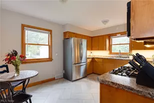325 Harmon St SW, North Canton, OH 44720 - Photo 7