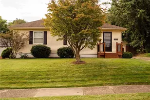 1424 Maple St, Barberton, OH 44203 - Photo 1