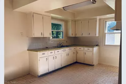 285 W Magnet Street, Akron, OH 44319 - Photo 3