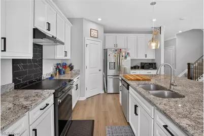 8135 Mustang Lane, Mentor, OH 44060 - Photo 15