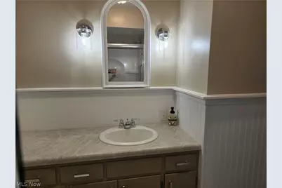 1800 Liberty Drive, Akron, OH 44313 - Photo 21