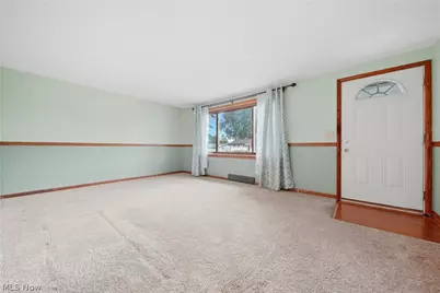 1009 Niles Street SW, Massillon, OH 44647 - Photo 3