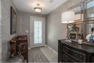 878 Hampton Court, Sagamore Hills, OH 44067 - Photo 3