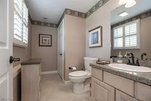 878 Hampton Ct, Sagamore Hills, OH 44067 - Photo 9