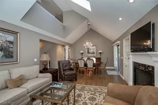 878 Hampton Ct, Sagamore Hills, OH 44067 - Photo 13