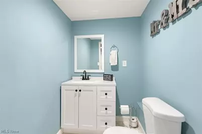 594 Megglen Avenue, Akron, OH 44303 - Photo 39