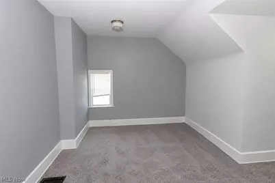 1037 W 8th Street, Lorain, OH 44052 - Photo 15