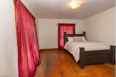 1037 W 8th Street, Lorain, OH 44052 - Photo 11