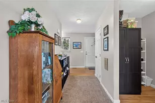 2698 Dutch Cir NE, Canton, OH 44721 - Photo 5
