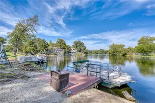 158 Oak Dr NW, North Canton, OH 44720 - Photo 3
