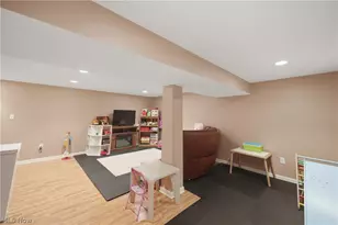 2354 Frederick Dr, Cuyahoga Falls, OH 44221 - Photo 29