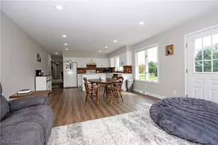 9887 Fox Knoll Dr, Orrville, OH 44667 - Photo 11
