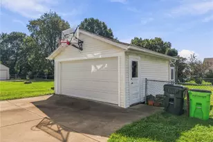 324 Woodrow St NW, North Canton, OH 44720 - Photo 23